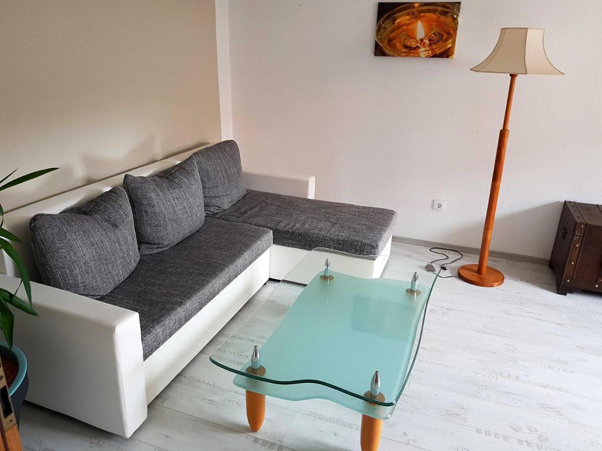 Ferienwohnung Am Kurpark ฮาสเซลเฟลเดอ ภายนอก รูปภาพ