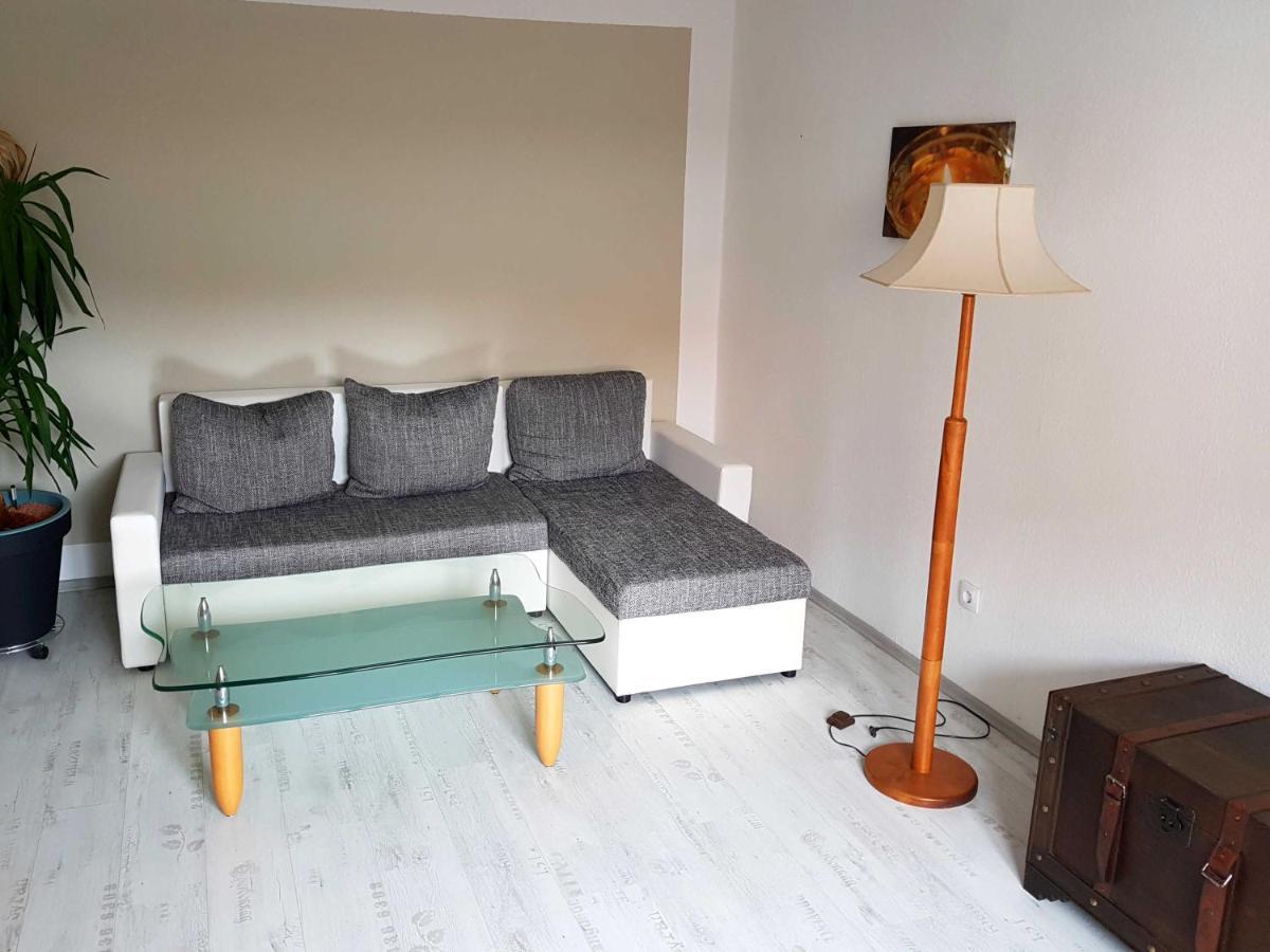 Ferienwohnung Am Kurpark ฮาสเซลเฟลเดอ ภายนอก รูปภาพ